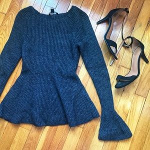 Anne Taylor peplum bell sleeve sweater size XSmall
